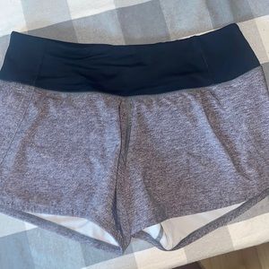 Lululemon Speed up mid rise lined short 4”
